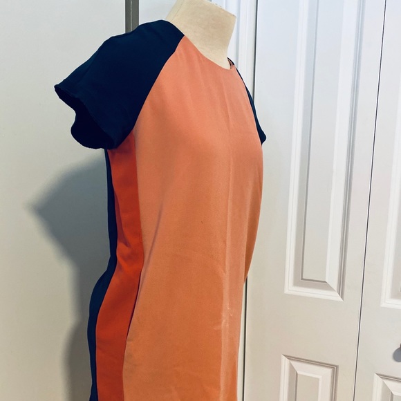 Super Cute Banana Republic Tunic Dresd - Picture 2 of 7